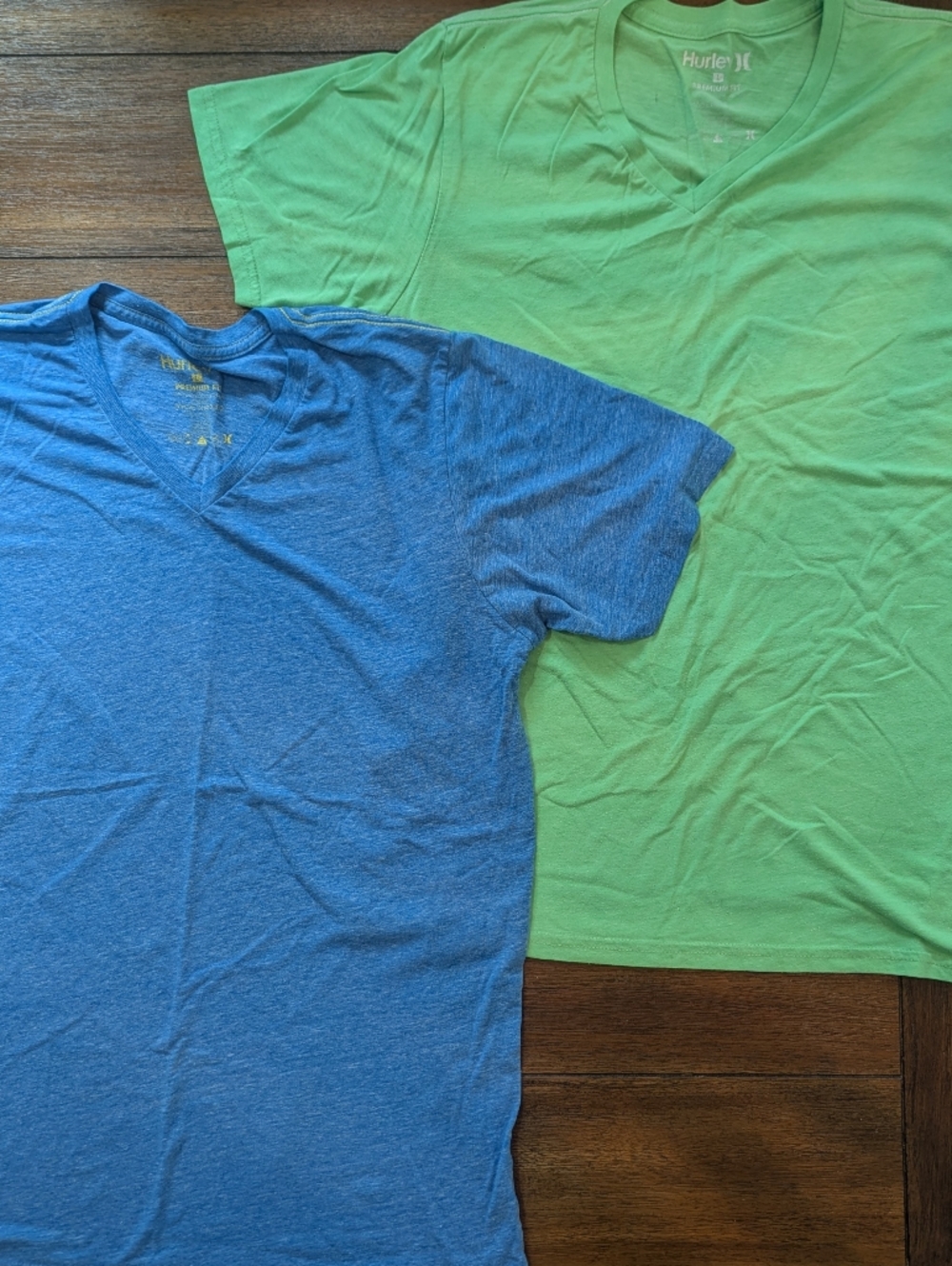 Hurley V-neck Tees (Pair)
